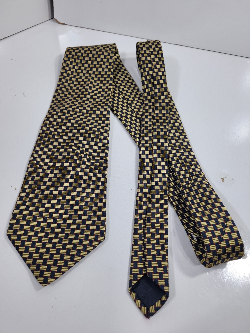 Brooks Brothers Makers Silk Tie Men Yellow Navy Blue Geometric Grid Made in USA